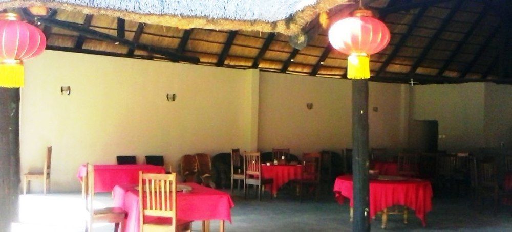 The View Lodge Victoria Falls Esterno foto